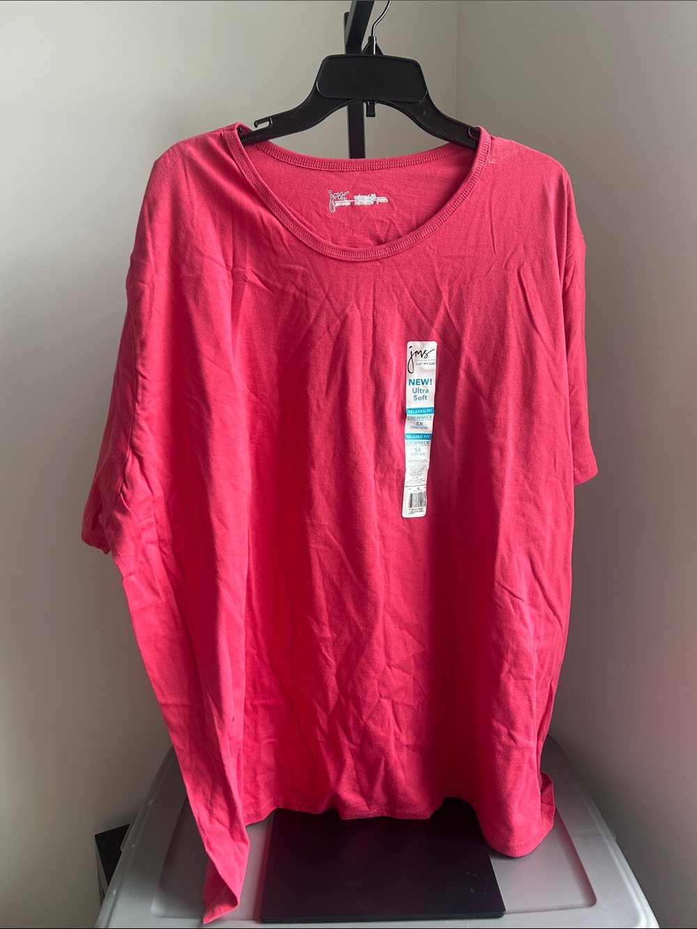 NWT- Just My Size women’s  Pink Crew Neck Short Sleeve Shirt. Size 5x (30/32)